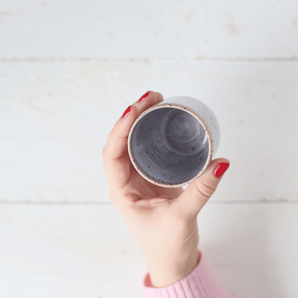 Kleiner Becher aus Steinzeug – Bild 4
