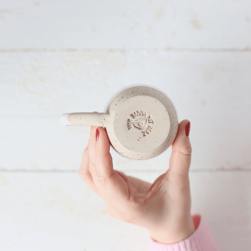 Kleine Tasse mit Henkel aus Steinzeug – Bild 5