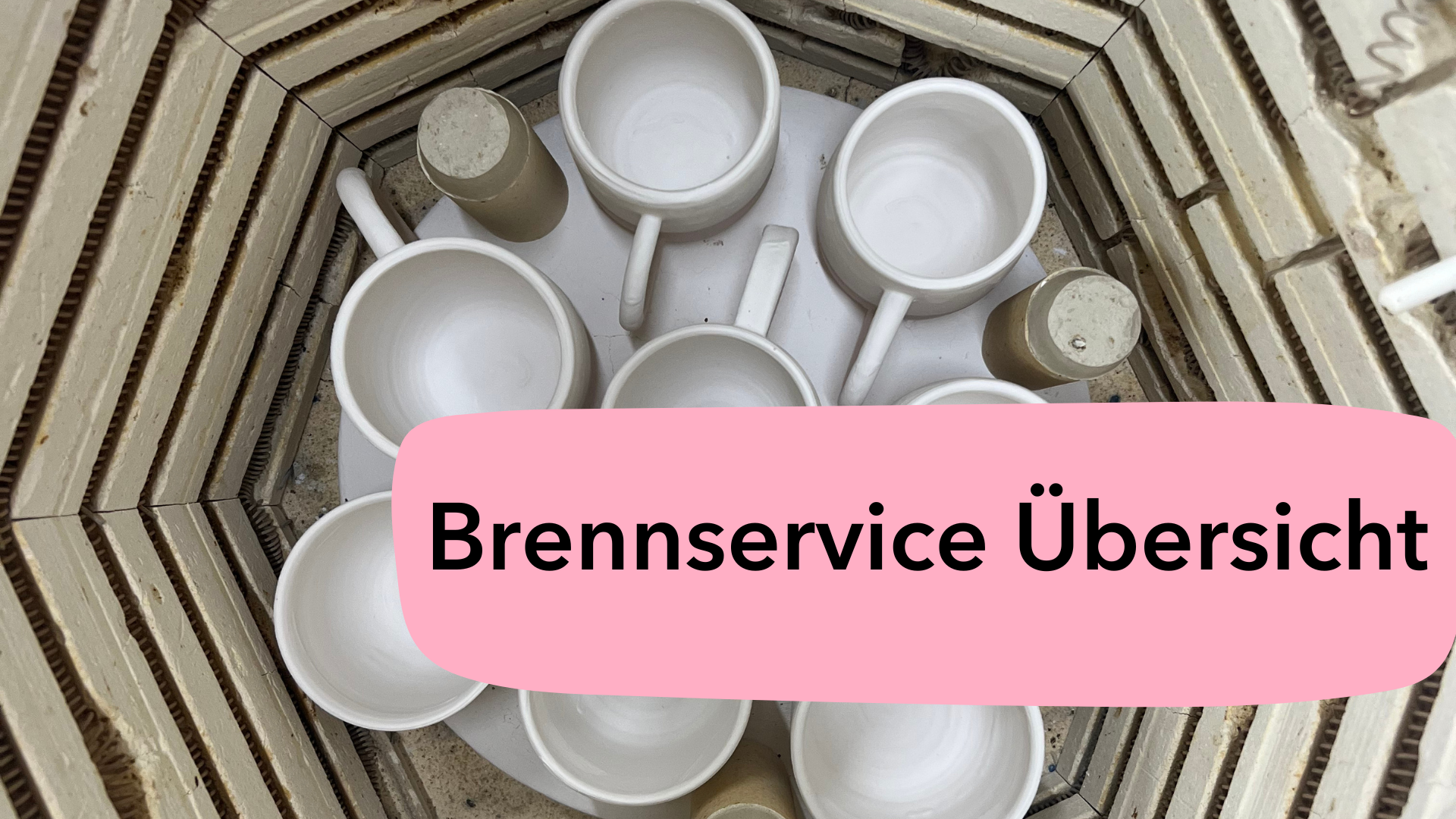 Bild von Keramik in einem Brennofen mit Link zu einer Brennserivce Übersicht. 